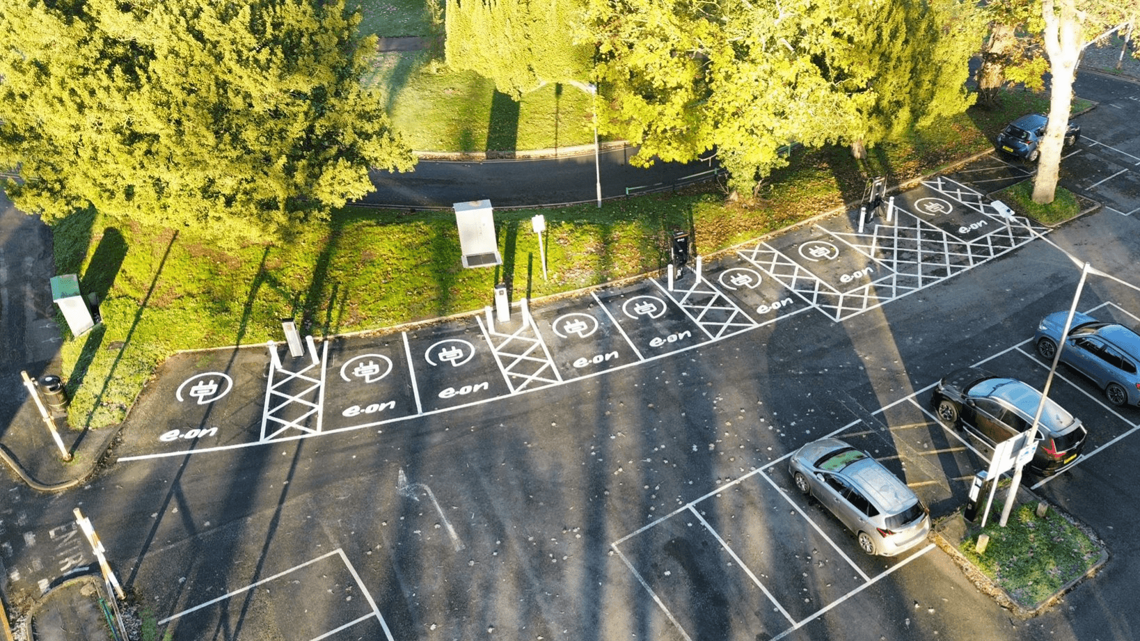 Salisbury Close Car Park - Potters Bar photo 2