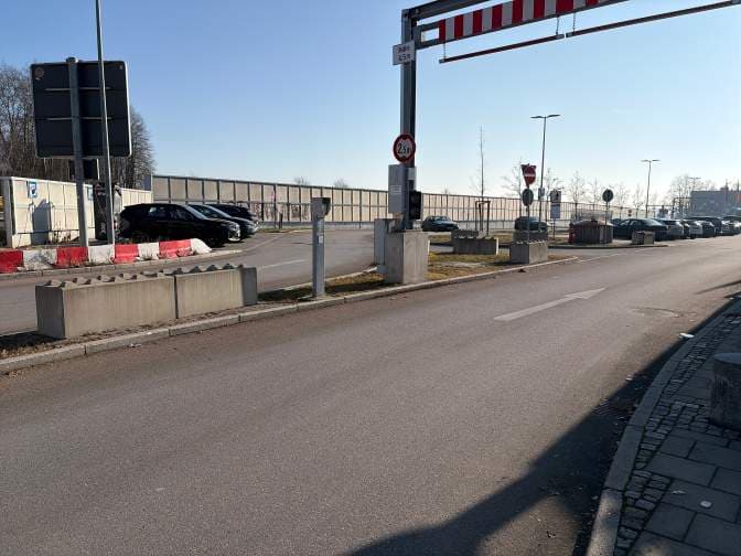 Raststätte In der Holledau West, A9 photo 4