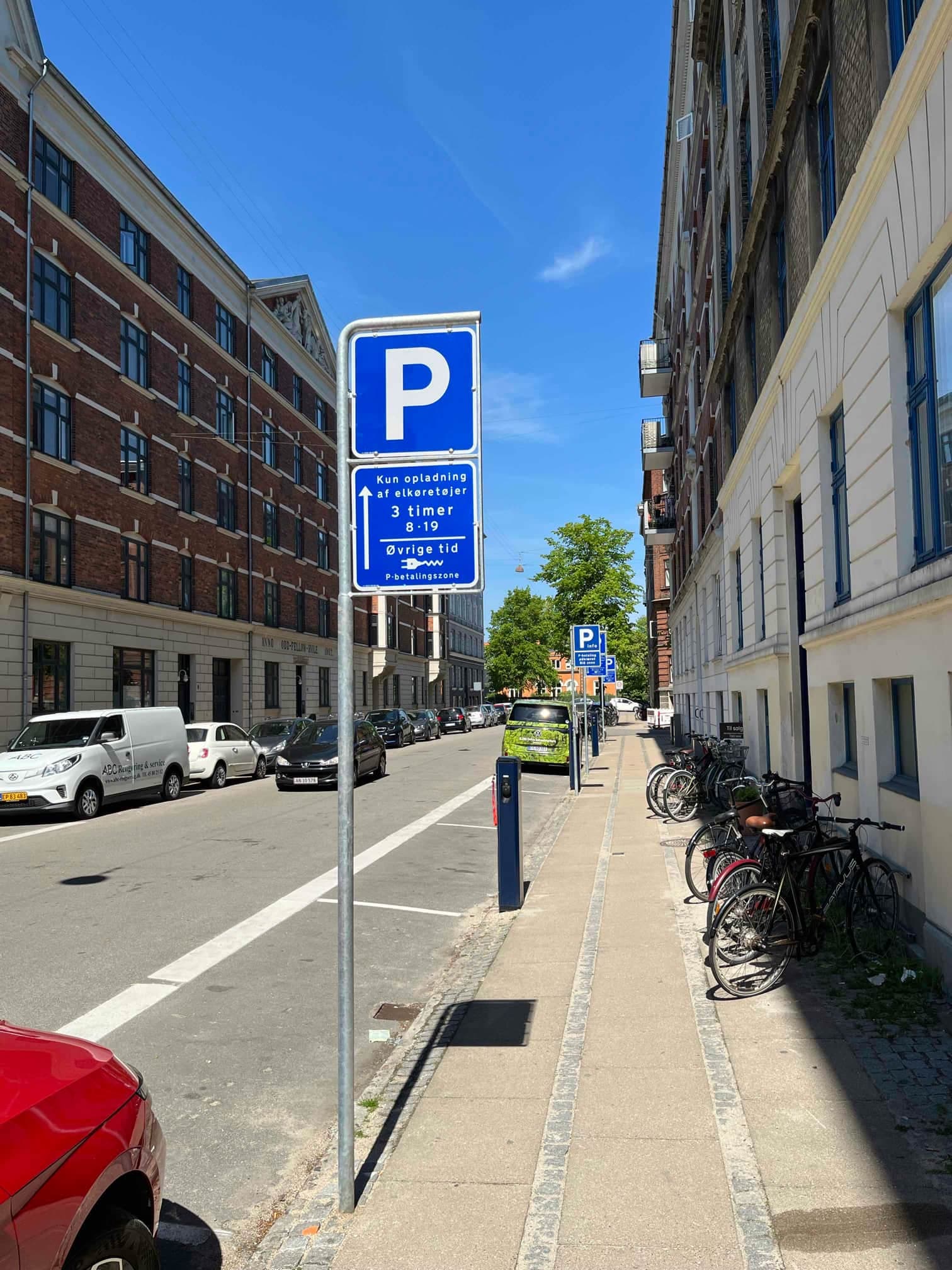 Hobrogade 6