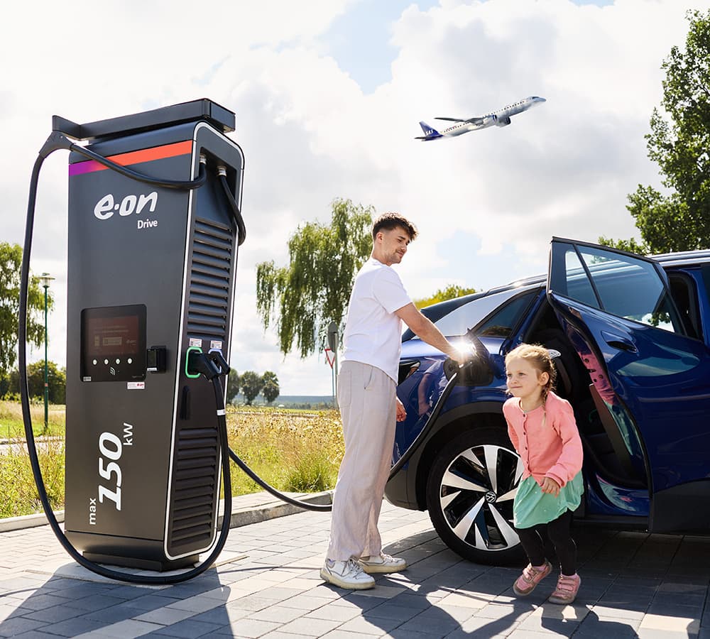 EON-Drive_SAS-Eurobonus_Man_Child_plane