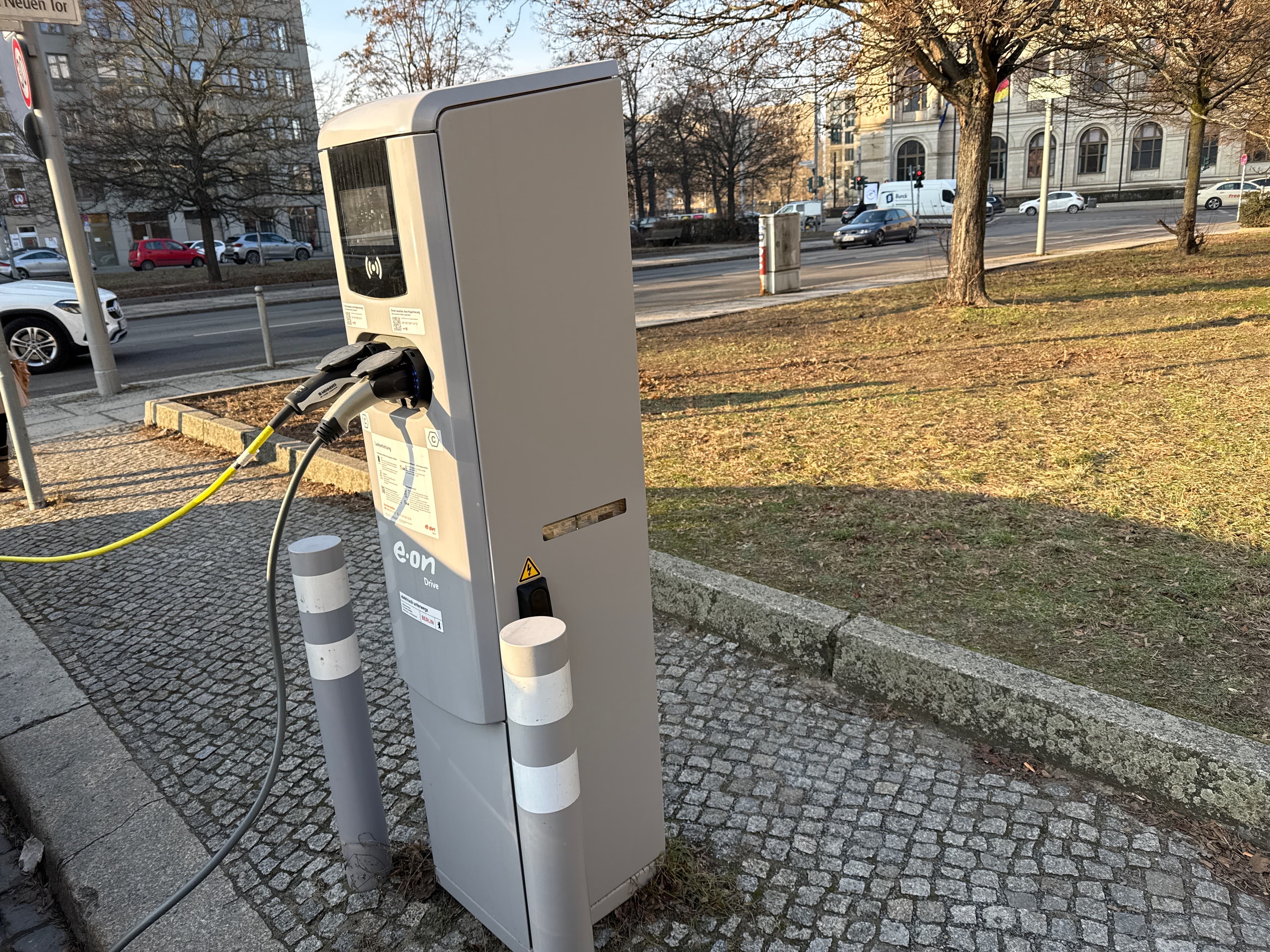 Platz vor dem Neuen Tor, 10117 Berlin